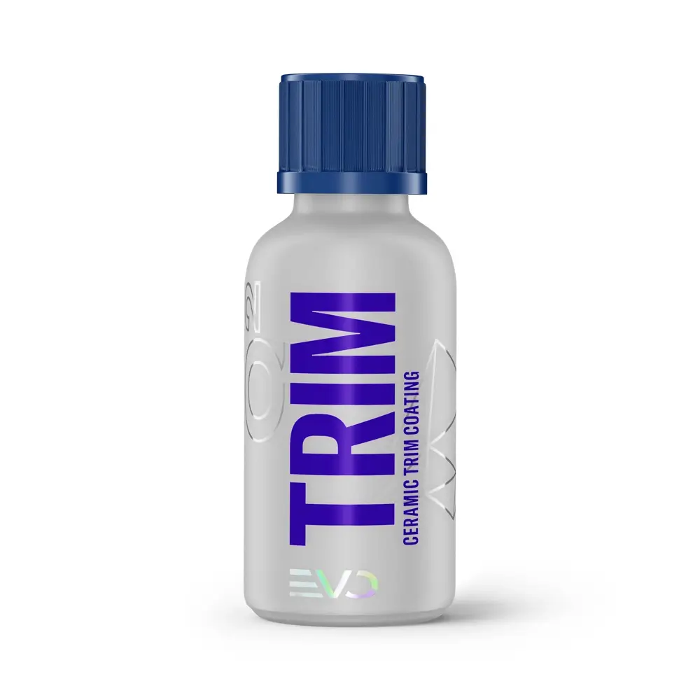 GYEON Q² Trim EVO Permanent Trim Restorer - Image 3