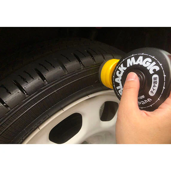 SOFT99 Black Magic Tire Shine - Image 3