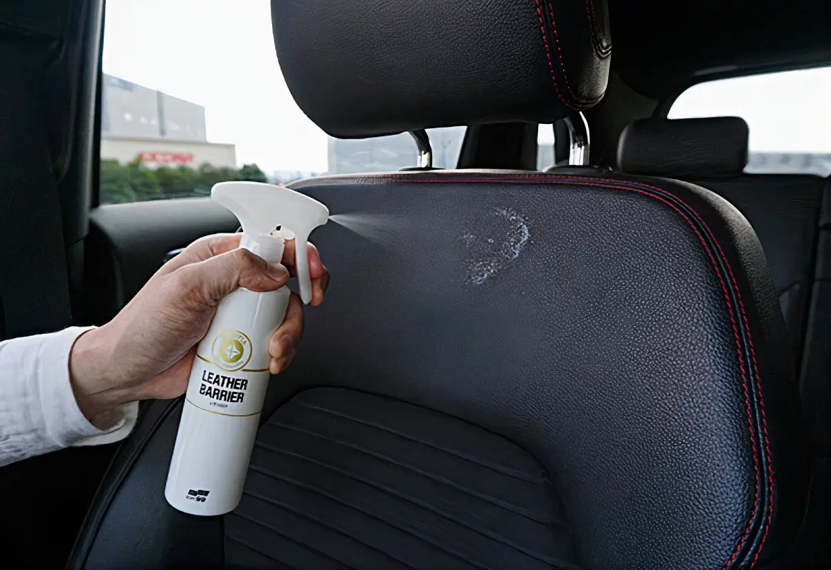 SOFT99 Leather Barrier Coating 230ml L-84 - Image 4